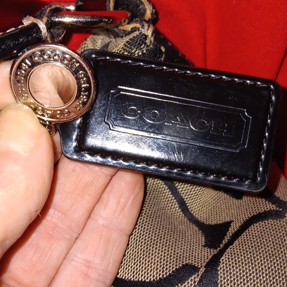 Coach 2012 Crossbody Bag Two Hangtags See Callouts - Picture 8 of 9